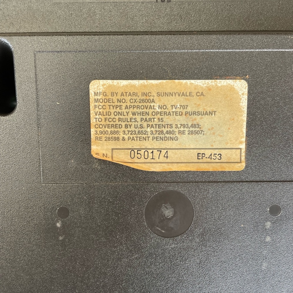 Atari 2600A gaming system - Picture 2 of 3